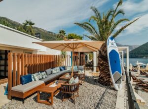 plage privée avec bar et restaurant
