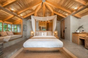 suite deluxe spacieuse, élégante et confortable à l'hôtel Manami Resort aux Philippines