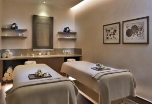 salle de massage au spa de l'hôtel Steigenberger Resort Alaia