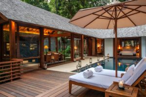 villa au bord de plage avec piscine privée