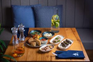 restaurant de l'hôtel proposant une cuisine traditionnelle