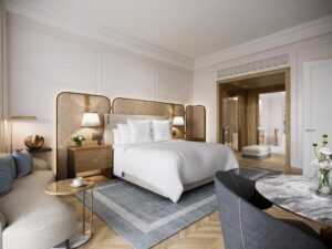 chambre avec grand dressing et salle de bien luxueuse à l'hôtel Four Seasons Resort and Residences at The Pearl - Qatar