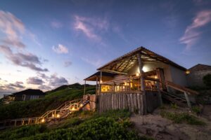 ecolodge Sava Dunes dans la région d'Inhambane au Mozambique. Un lodge en pleine nature, niché dans les dunes de sable face à l'océan Indien
