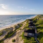 vue aérienne du Sava Dunes, Ecolodge luxueux et romantique pour un séjour en pleine nature au Mozambique