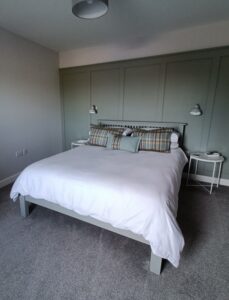 grande chambre double dans le cottage Drumdry au nord des Highlands