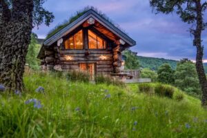 chalet en rondins à louer en Écosse et situé au cœur de la nature des Highlands,