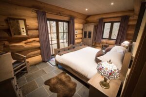 une des chambres dans une cabane du Eagle Brae, un chalet à louer dans les Highlands en Écosse