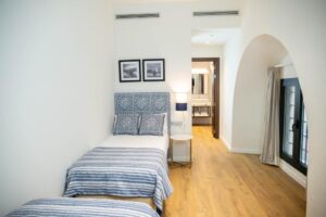 chambre twin dans un appartements avec 2 chambres pouvant accueillir jusqu'à 6 personnes