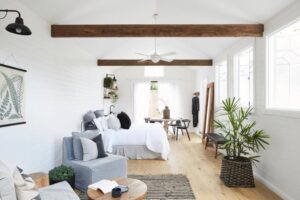 joli studio élégant et confortable avec espace kitchenette, espace chambre et espace salon