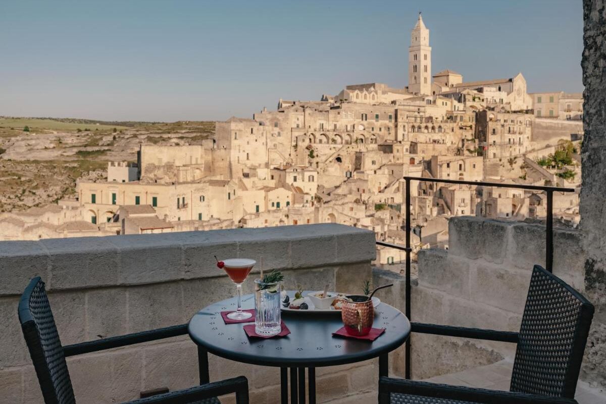 splendide vue panoramique depuis la terrasse de l'hôtel Palazzo degli Abati