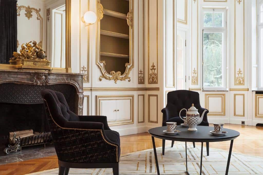 salon très chic pour le thé à la Villa Camoufle à Metz