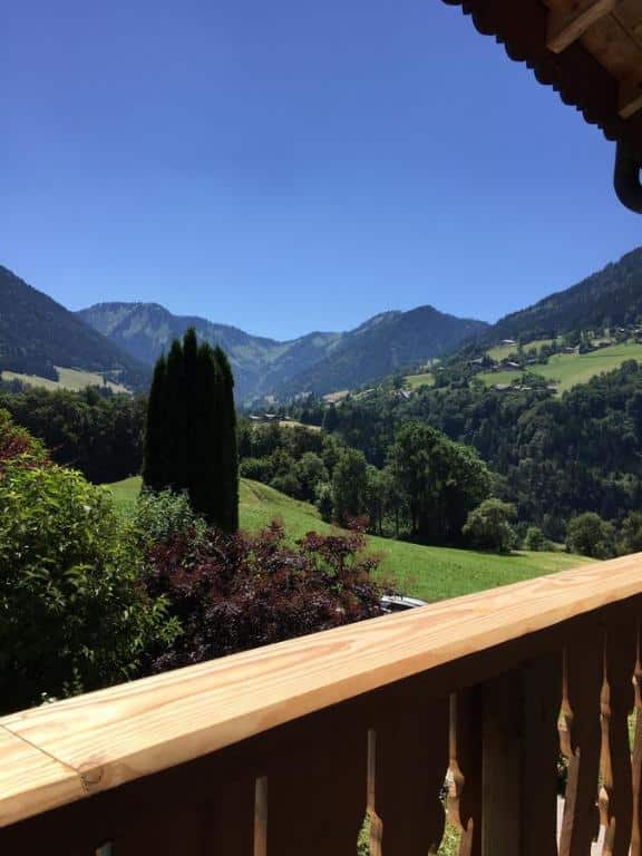 vue magnifique depuis le Lodge de montagne l'Ours Blanc