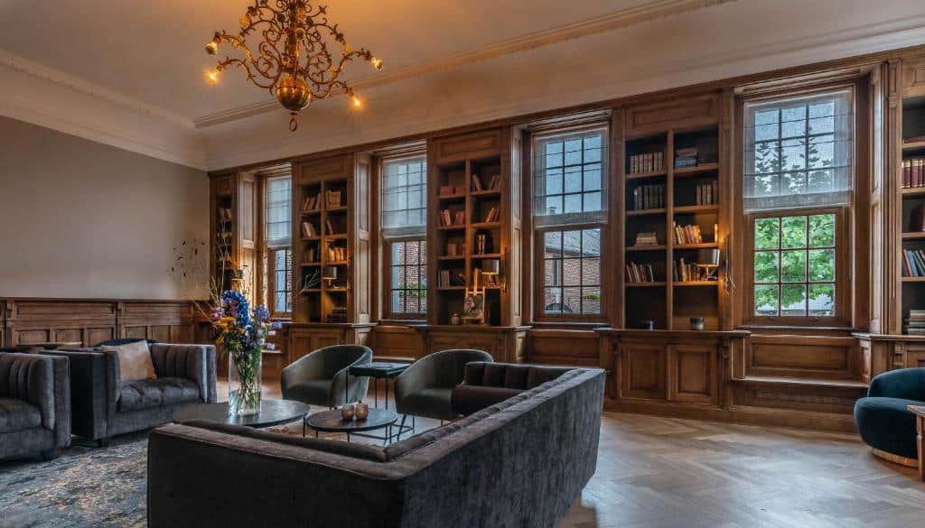 Très belle bibliothèque en bois