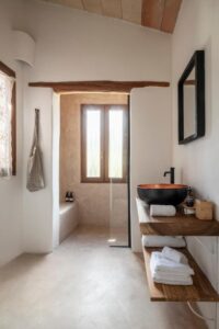 salle de bain de l'hôtel Agrotourismo Son Foguero à Majorque