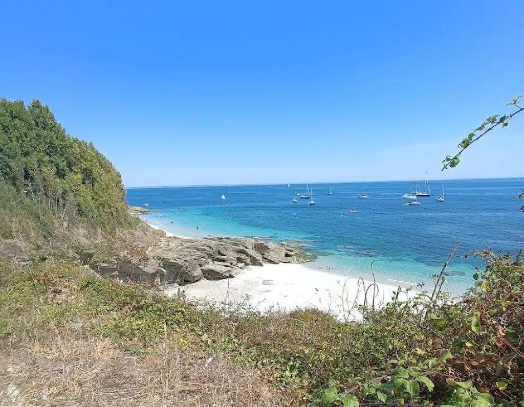 panorama de groix et ses plages de sable blanc aux eaux turquoises