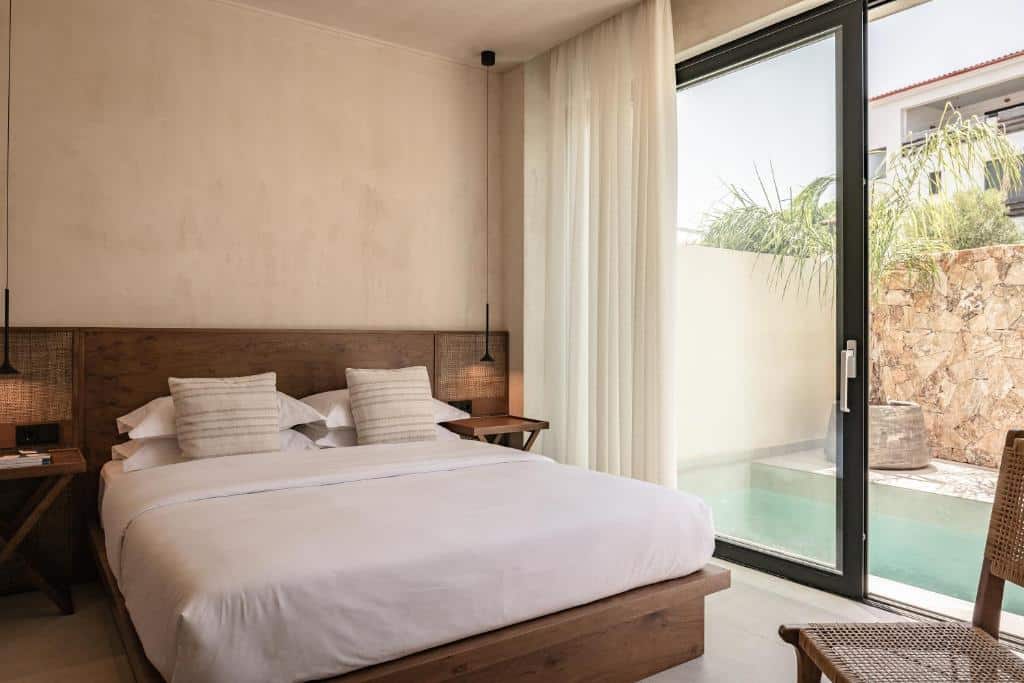 Suite junior avec piscine privée en Grèce
