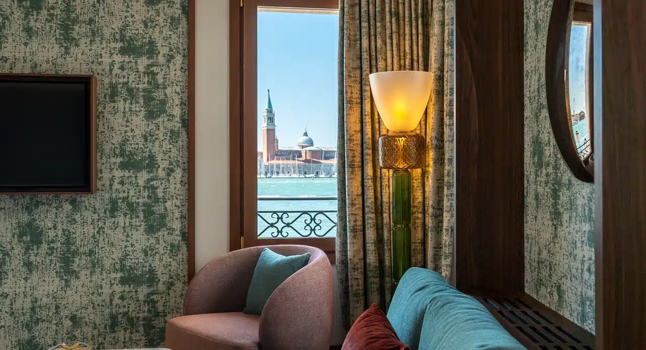 vue de la basilique depuis une chambre de l'hôtel Ca'di Dio à Venise