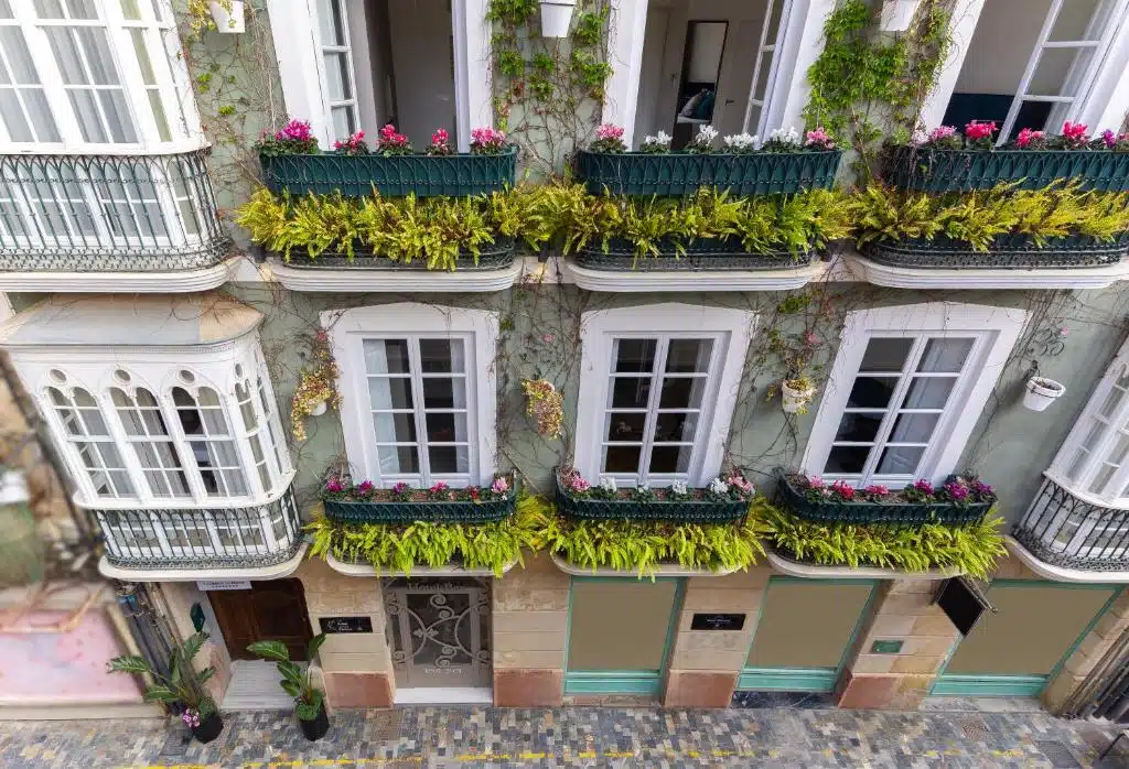 Façade de la Casa de las Flores, est joli Boutique Appart Hôtel en plein centre de Carthagène