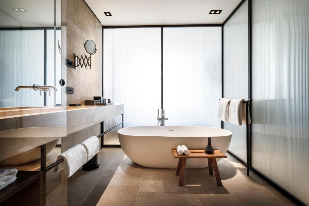 salle de bain des chambres de l'hôtel Grand park Hotel Rovinj en Istrie (Croatie)