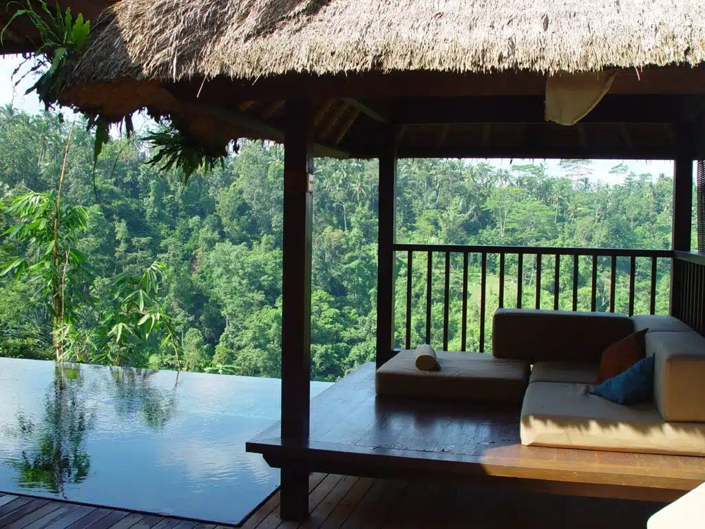 Piscine privée dans une villa privative de l'hôtel Ubud Hanging Garden à Bali