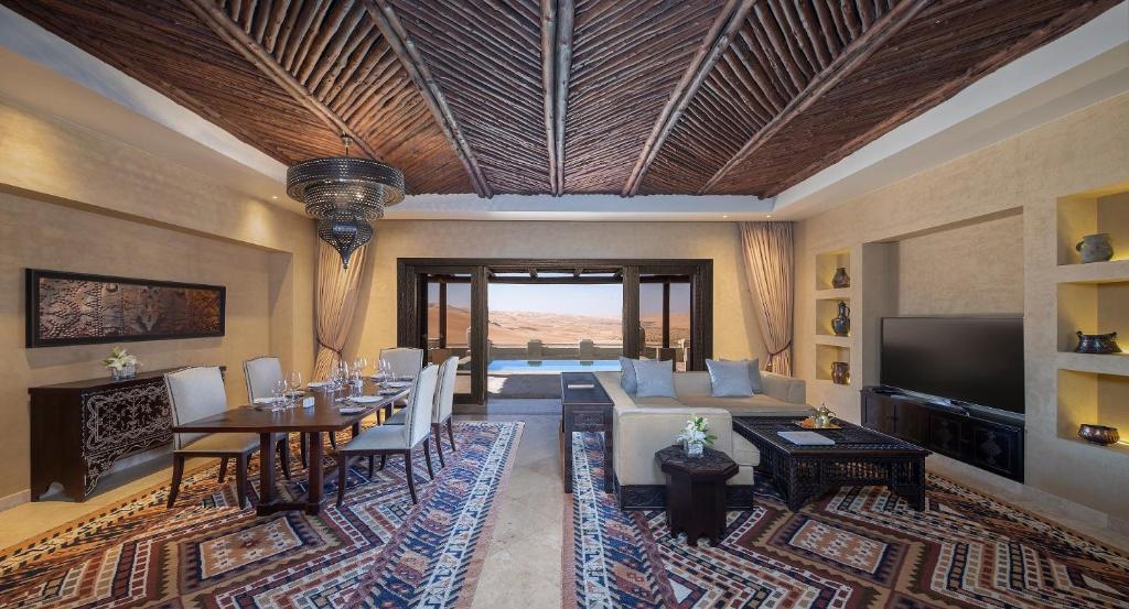 séjour des villas privatives à l'hôtel Anantara Qasr al Sarab Desert Resort