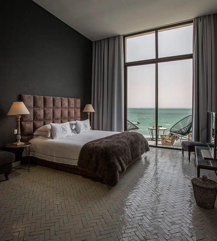 chambre double avec vue mer à l'hôtel Palais Rhoul & spa de Dakhla au Maroc