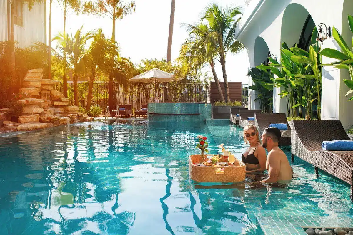 une des 2 piscines de l'hôtel Grand Sunrise Palace Hoi An au Vietnam