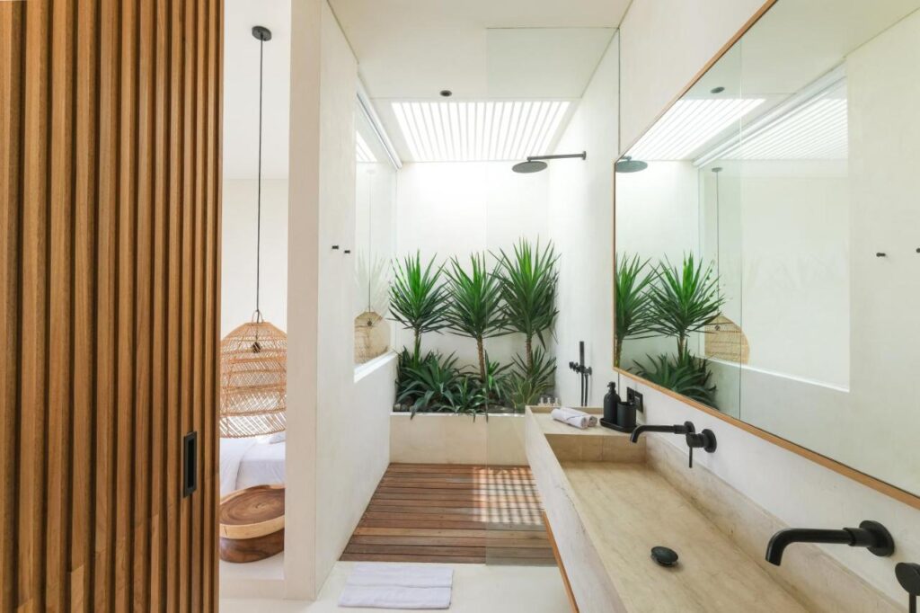 salle de douche dans une des deux chambres de la Casa Noema, magnifique maison à louer à Bali
