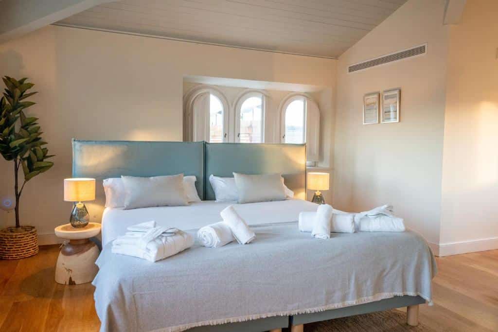 chambre double cosy à l'hôtel Font de la Canya en Espagne
