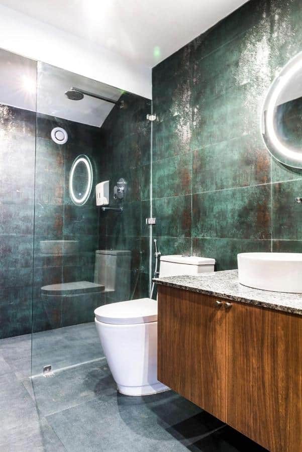 salle de douche d'une suite